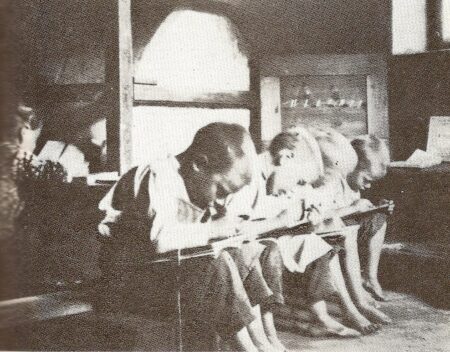 Kaitakombenschule_1927